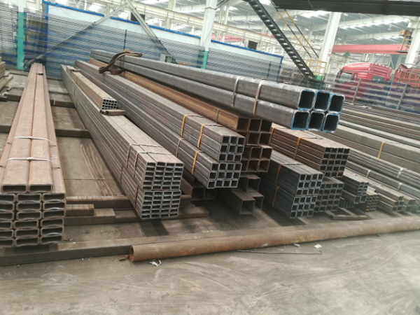 華岐方管現(xiàn)貨批發(fā)銷售規(guī)格尺寸